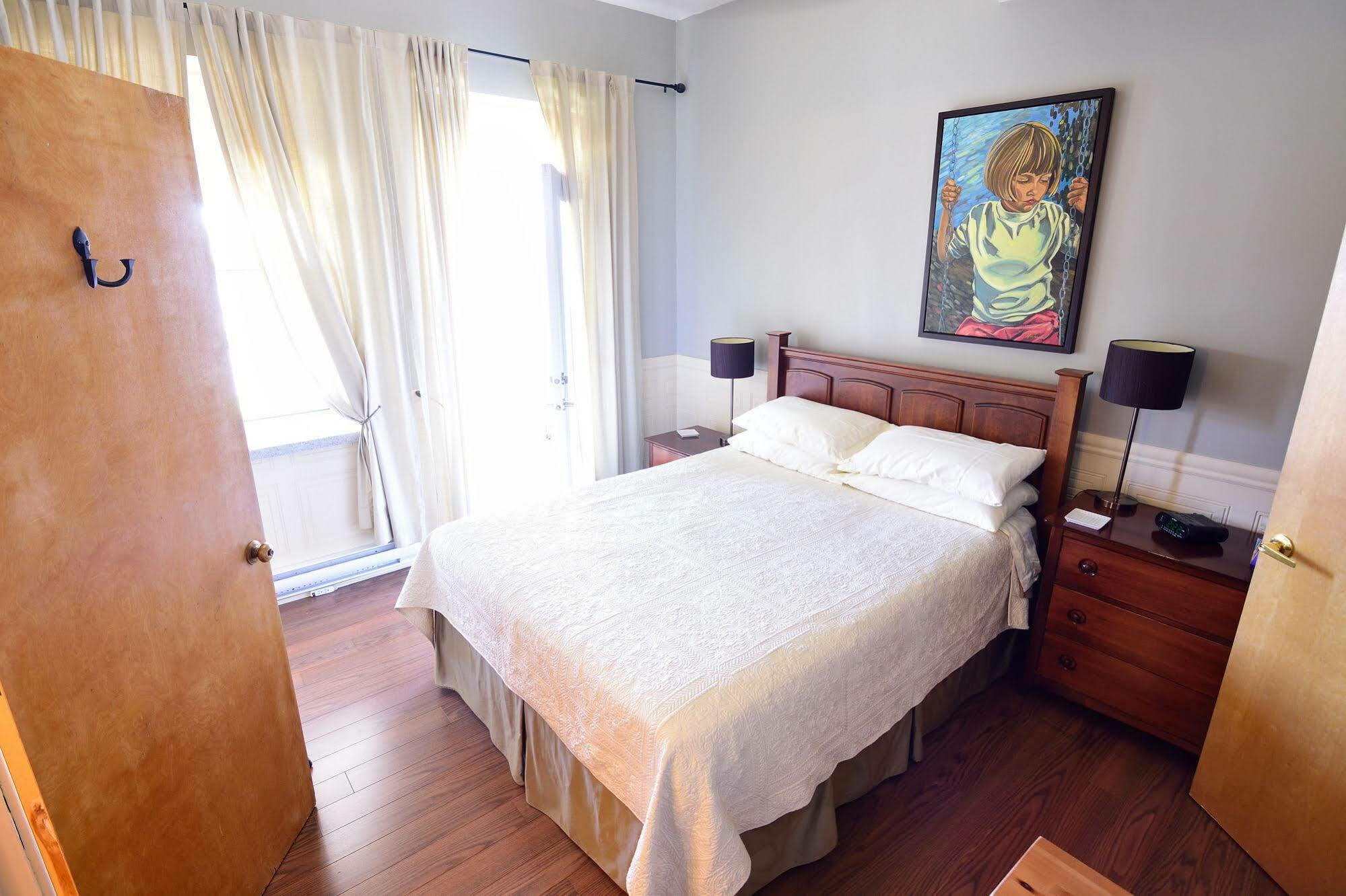 Auberge le St-Georges Chicoutimi Extérieur photo
